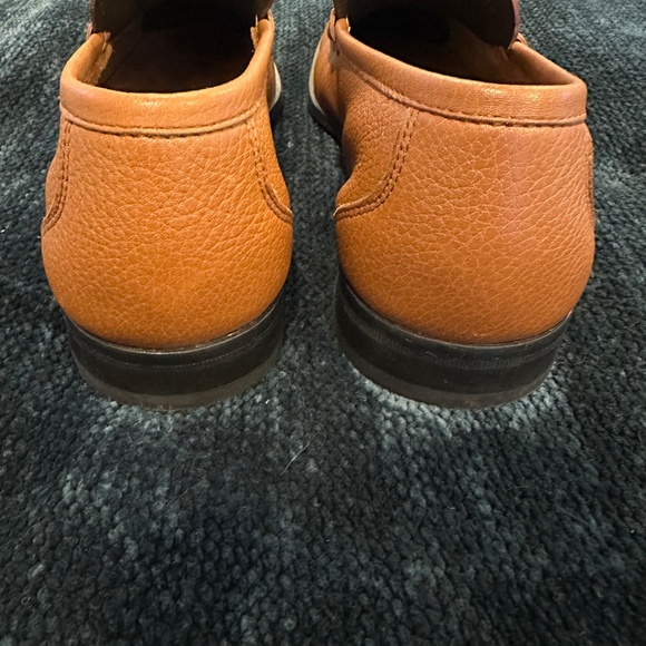 Salvatore Ferragamo Gancini Buckle Tan Loafer 9D, Almost New Condition - Picture 6 of 10